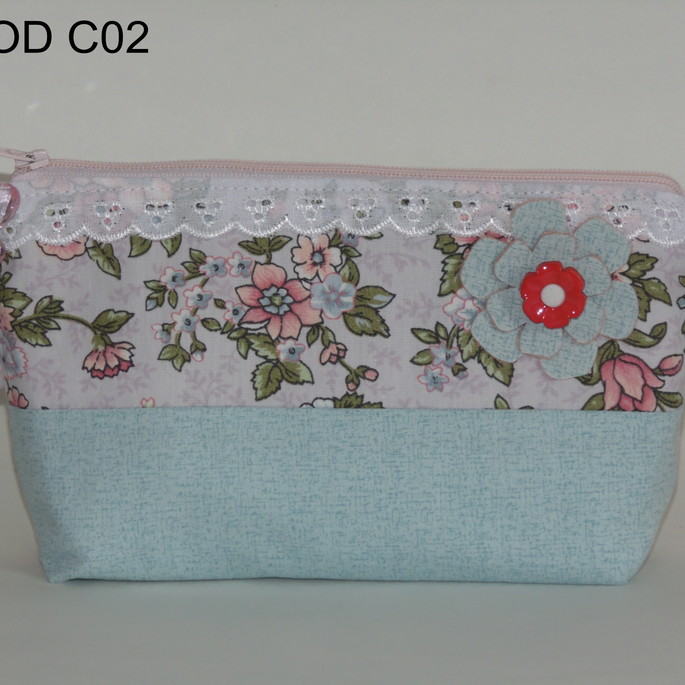 Imagem 1 - Nécessaire patchwork floral C02