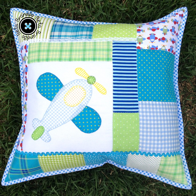 Imagem 1 - Capa para almofada avião - Patchwork