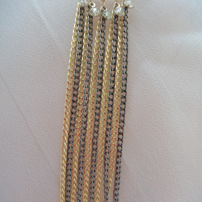 Imagem 4 - Colar de franja em correntes e strass Luxo e Poder