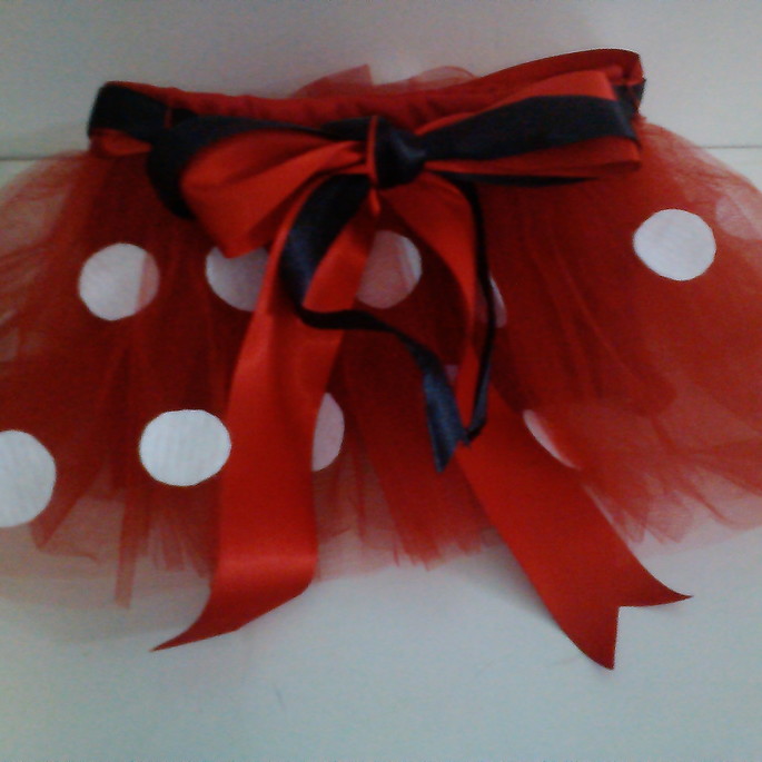 Imagem 1 - Tutu Vermelho com Bolas Branca.