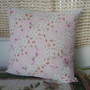 Imagem 1 - Almofada Patchwork Delicada 42cm