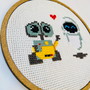 Imagem 2 - Bordado Wall-e e Eva
