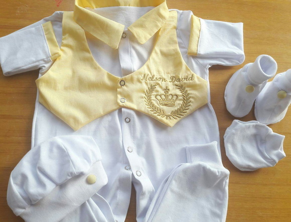 Resultado da Busca Veja abaixo um vídeo com todos os modelos de roupas de bebe recém nascido que foram apresentadas neste post de hoje. Para qualquer dúvida, entre em contato conosco na área de (contato) do menu lá em cima ou nas perguntas abaixo.