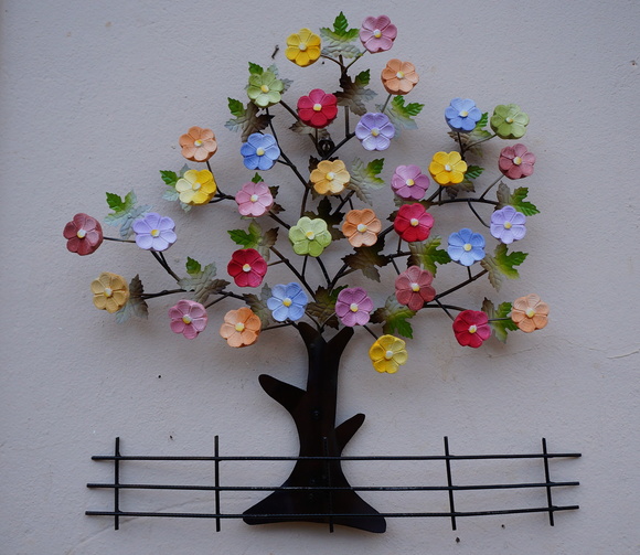 Árvore cerca com flores Tr u00eas Arcanjos Artesanato Elo7 Aparador Con Kallax ~ Árvore cerca com flores Tr u00eas Arcanjos Artesanato Elo7