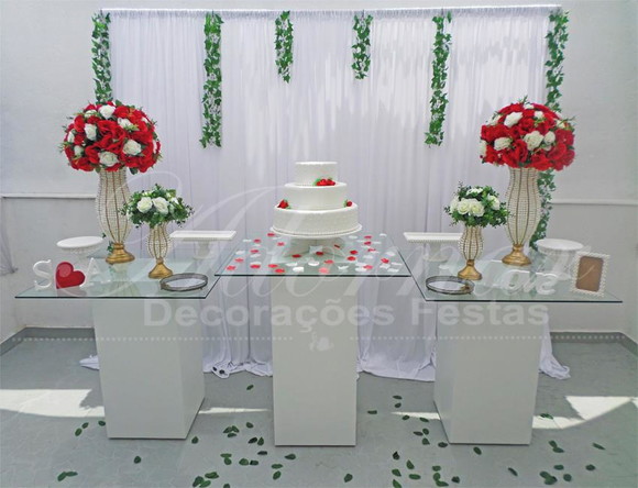 Aluguel Decoraç u00e3o Casamento Mesa Bolo Vidro Vermelho Branco no Elo7 Adornar Decorações Para -> Decoração De Mesa Com Tnt Branco E Vermelho Aluguel Decoraç u00e3o Casamento Mesa Bolo Vidro Vermelho Branco no Elo7 Adornar Decorações Para -> Decoração De Mesa Com Tnt Branco E Vermelho