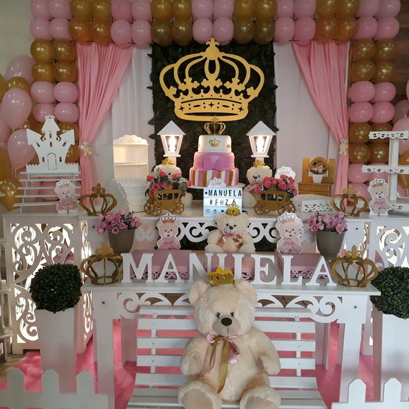 Porno mulher com a maior buceta do mundo Festa com o tema coroa