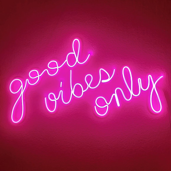 Good Vibes Only em Led Neon