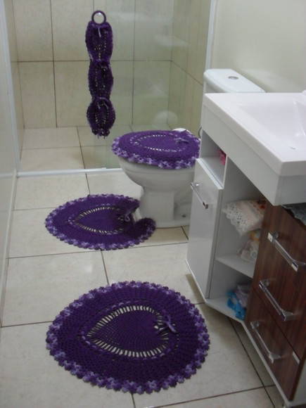 Jogo de banheiro coração roxo Crochê Fascínio Loja Virtual Elo7 -> Decoracao De Banheiro Roxo Jogo de banheiro coração roxo Crochê Fascínio Loja Virtual Elo7 -> Decoracao De Banheiro Roxo