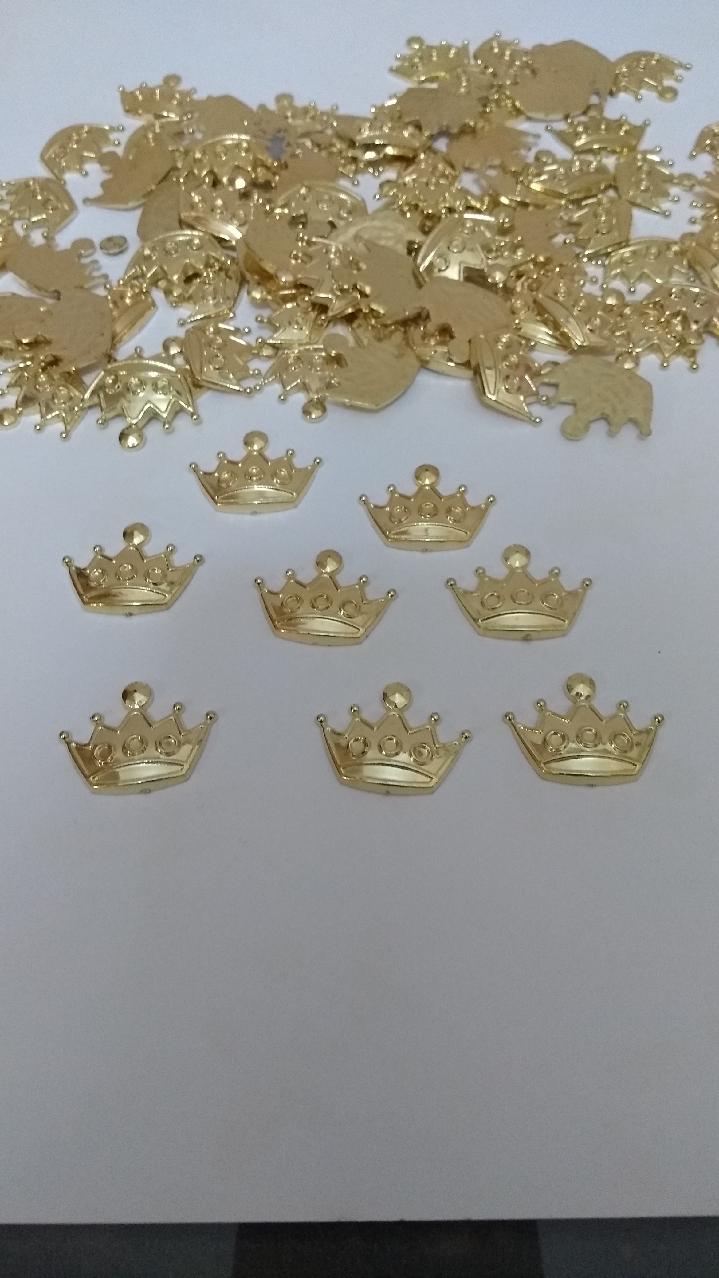 Apliques dourado coroa no Elo7 | Corujinha personalizados (91A21C)