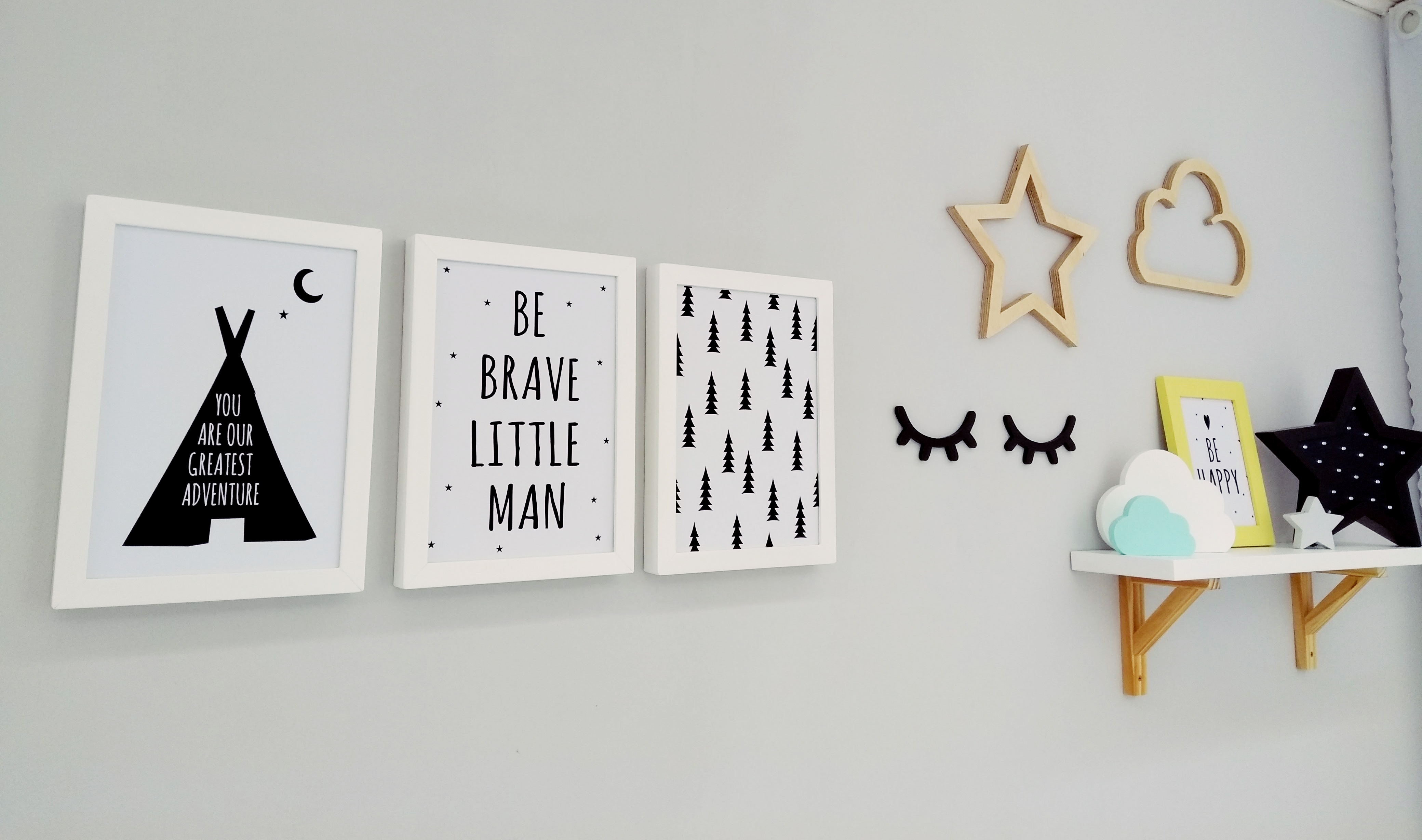 Trio Quadros Beb Wild Cabaninha Preto E Branco Rvore G Kids ~ Quadro Quarto De Bebe Com Cama No Meio Do Quarto Trio Quadros Beb Wild Cabaninha Preto E Branco Rvore G Kids ~ Quadro Quarto De Bebe Com Cama No Meio Do Quarto