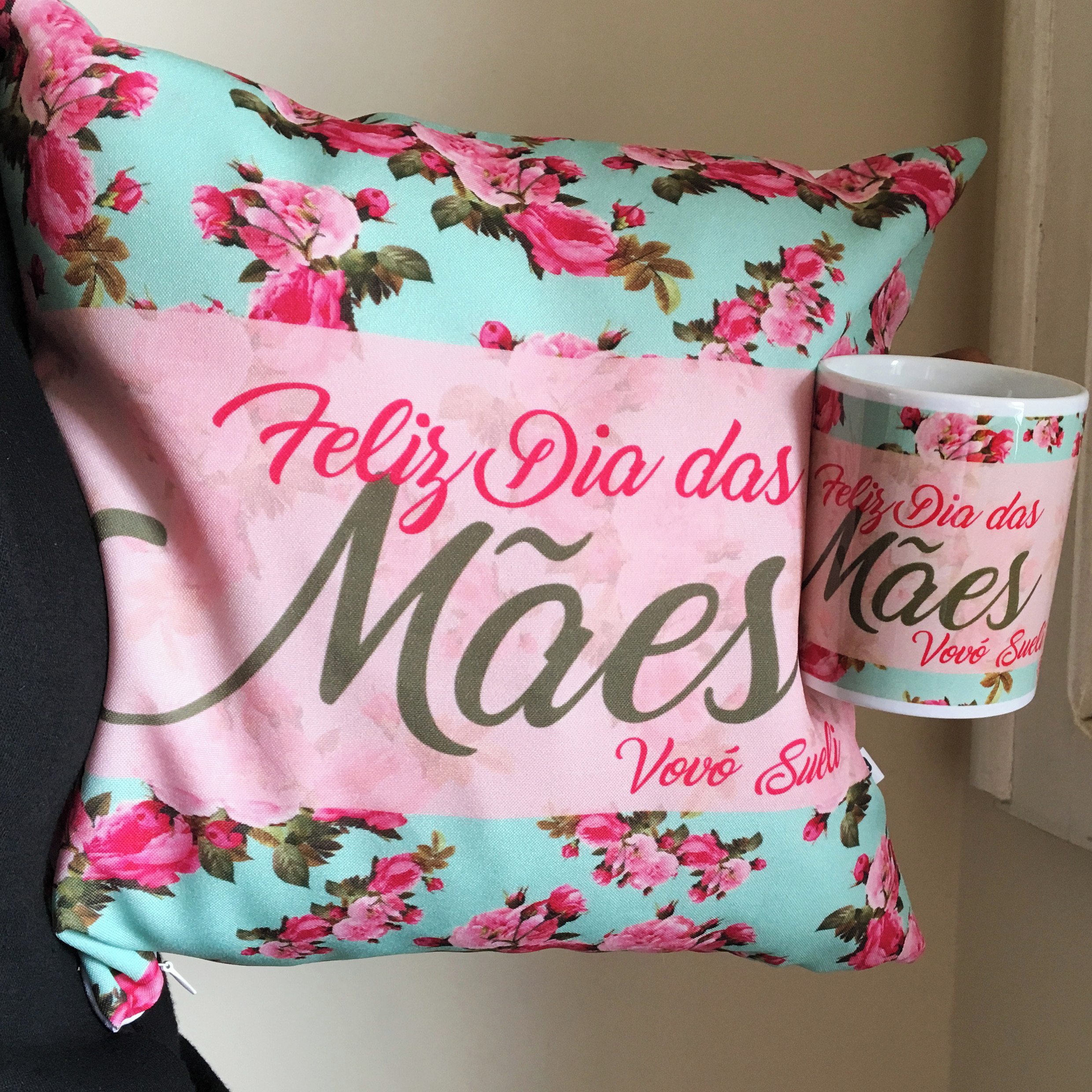Kit Almofada E Caneca Feliz Dia Das Maes No Elo7 Camiseteria Sa Kit Almofada E Caneca Feliz Dia Das Maes No Elo7 Camiseteria Sa