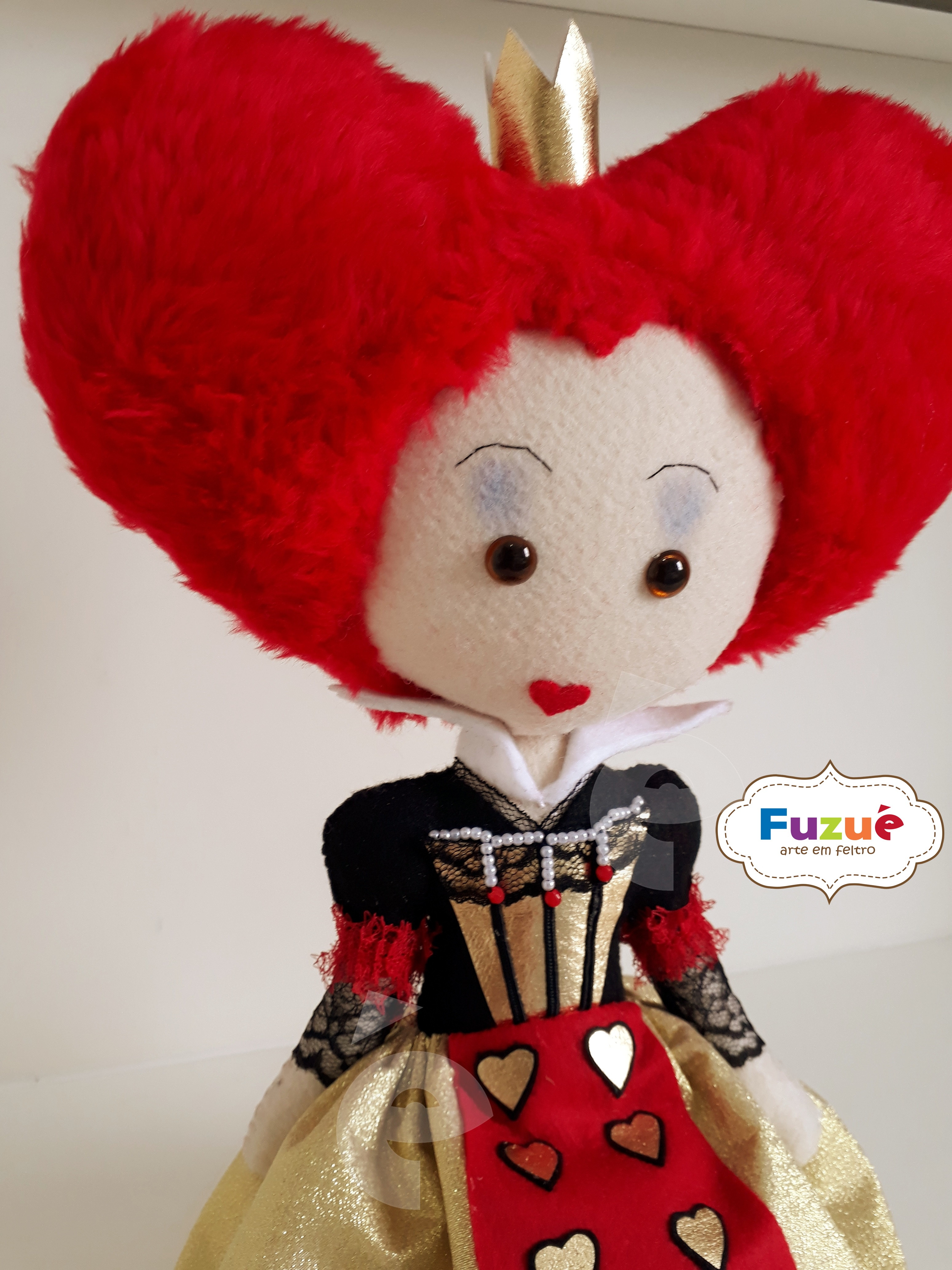Featured image of post View 27 Alice No Pais Das Maravilhas Personagens Rainha De Copas