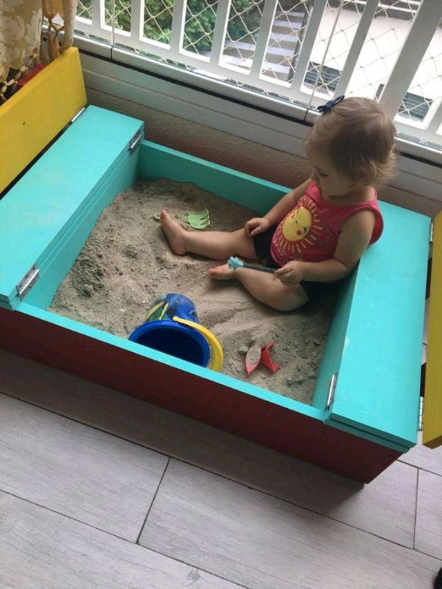 caixa de areia brinquedo