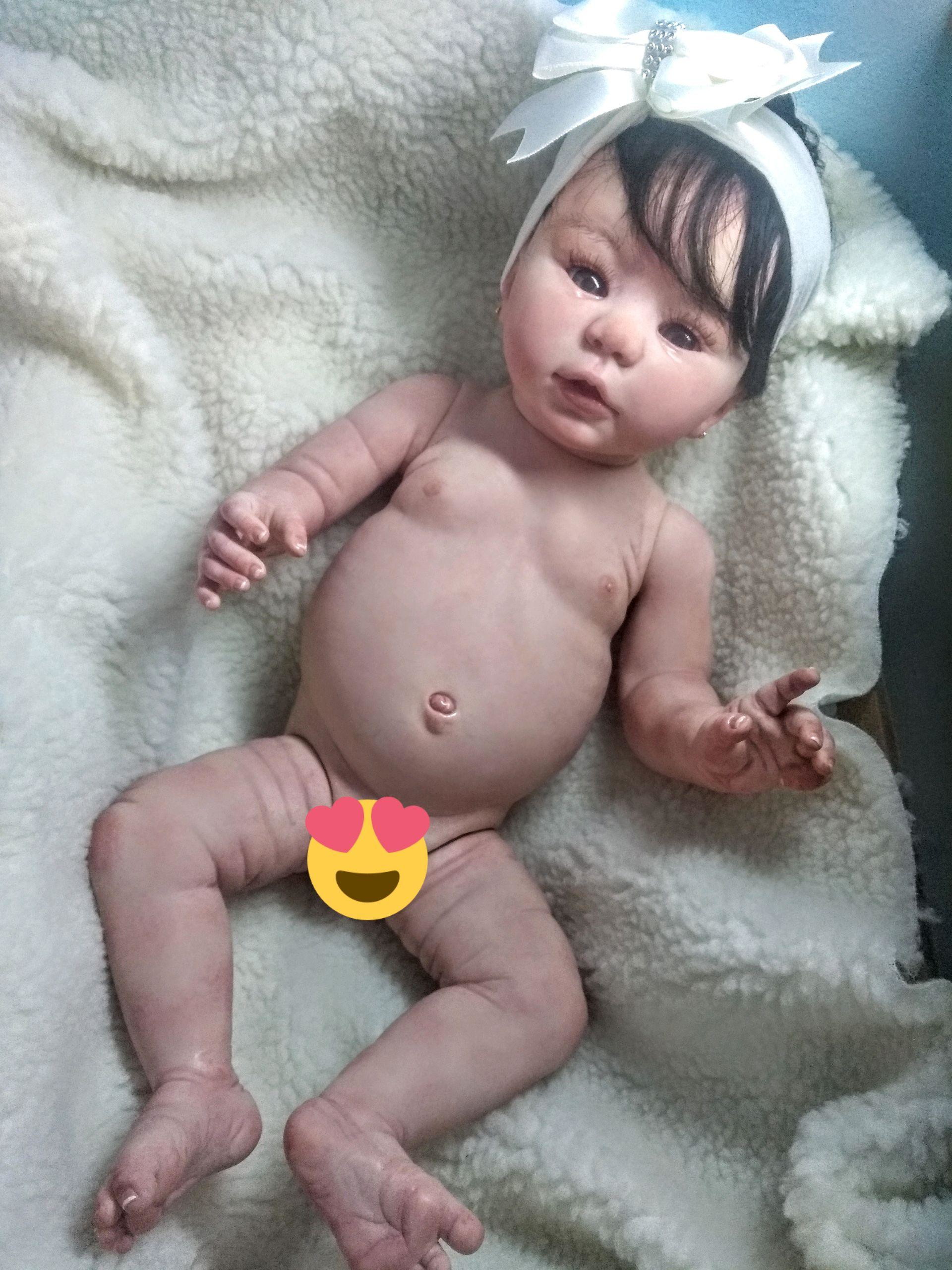 Bebê reborn de silicone muito realista