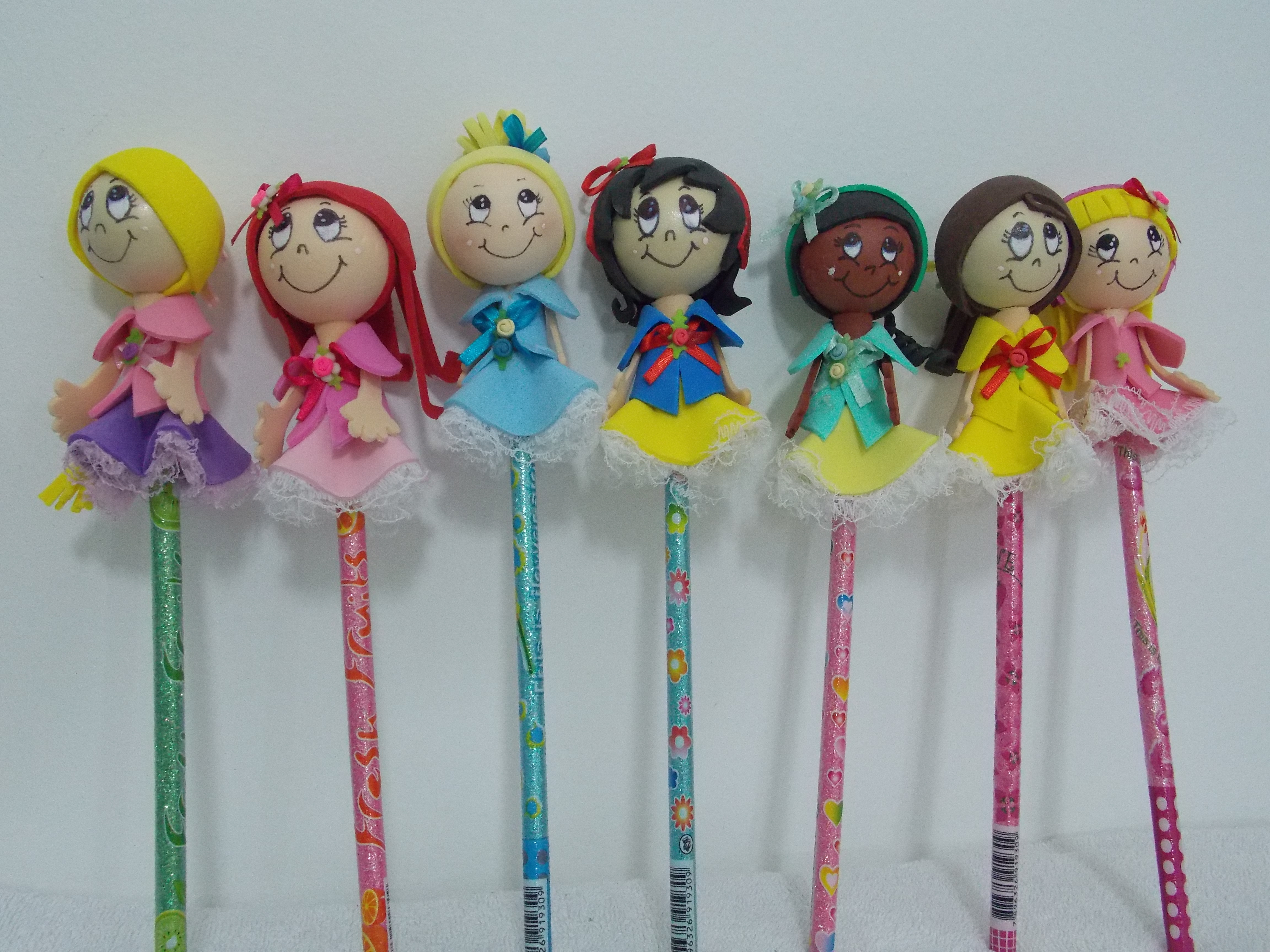 Ponteira de lápis das princesas Arteiras Lembranças Elo7 Enfeite De Lapis ~ Ponteira de lápis das princesas Arteiras Lembranças Elo7