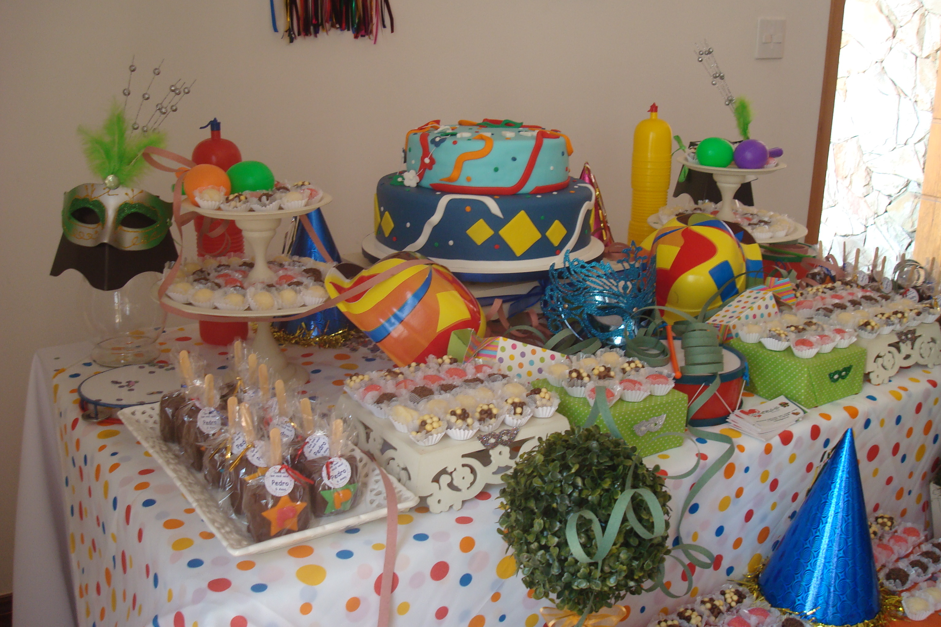 Locaç u00e3o de decoraç u00e3o de mesa Carnaval Caramelada Decorações Elo7 # Decoração De Loja Carnaval Locaç u00e3o de decoraç u00e3o de mesa Carnaval Caramelada Decorações Elo7 # Decoração De Loja Carnaval