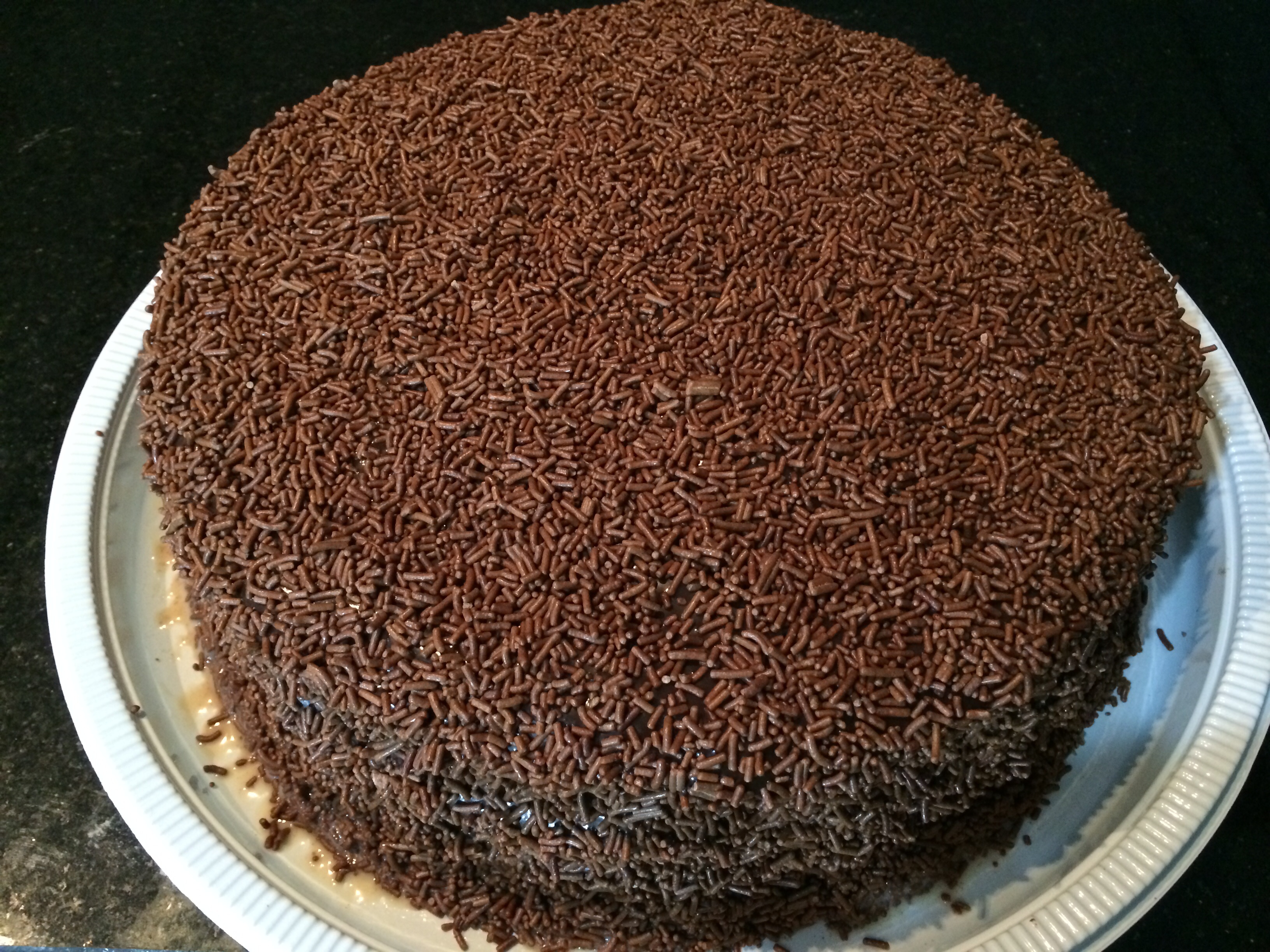 Resultado de imagem para bolo de brigadeiro