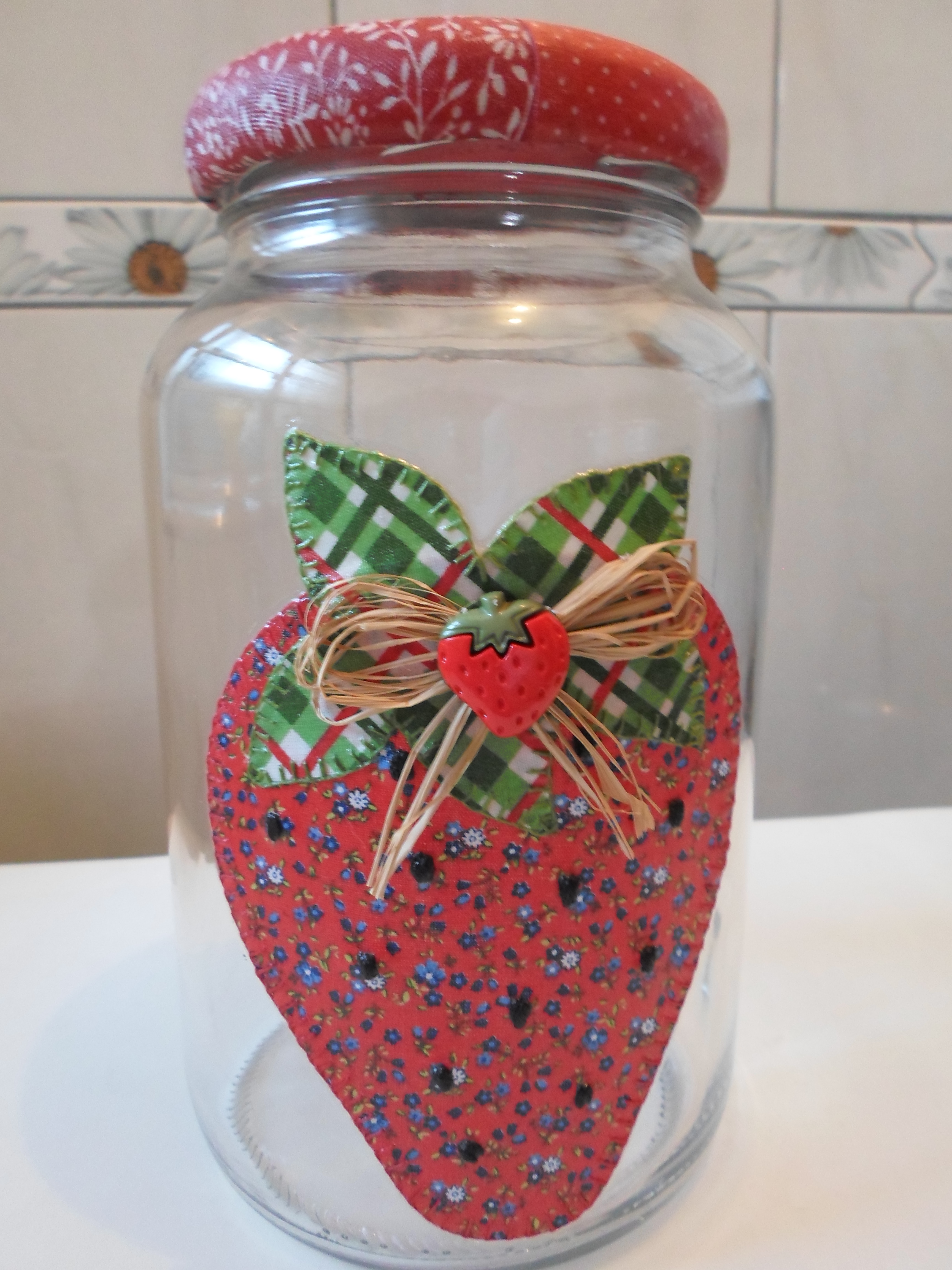 Pote de vidro patchwork em tecido Artesanatos da Amanda Elo7 Artesanato Tecido Em Vidro ~ Pote de vidro patchwork em tecido Artesanatos da Amanda Elo7