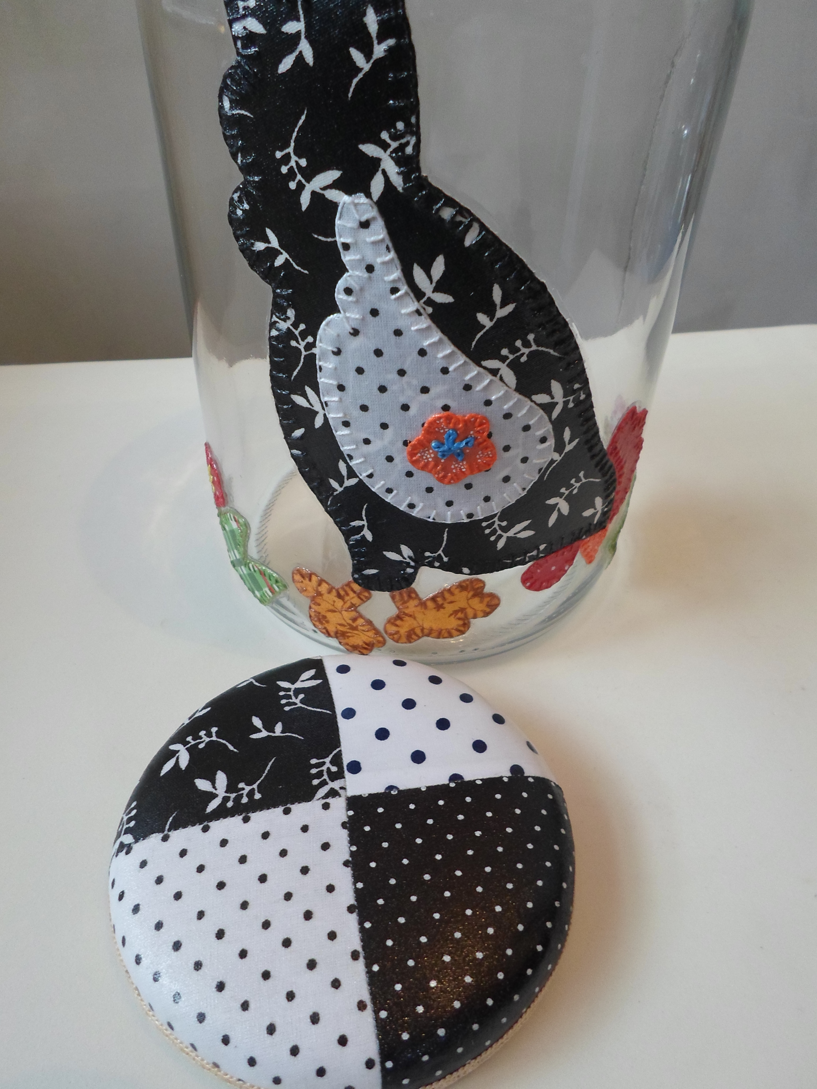 Pote de vidro com decoupage em tecido Artesanatos da Amanda Elo7 Adesivo Janela Vitral ~ Pote de vidro com decoupage em tecido Artesanatos da Amanda Elo7