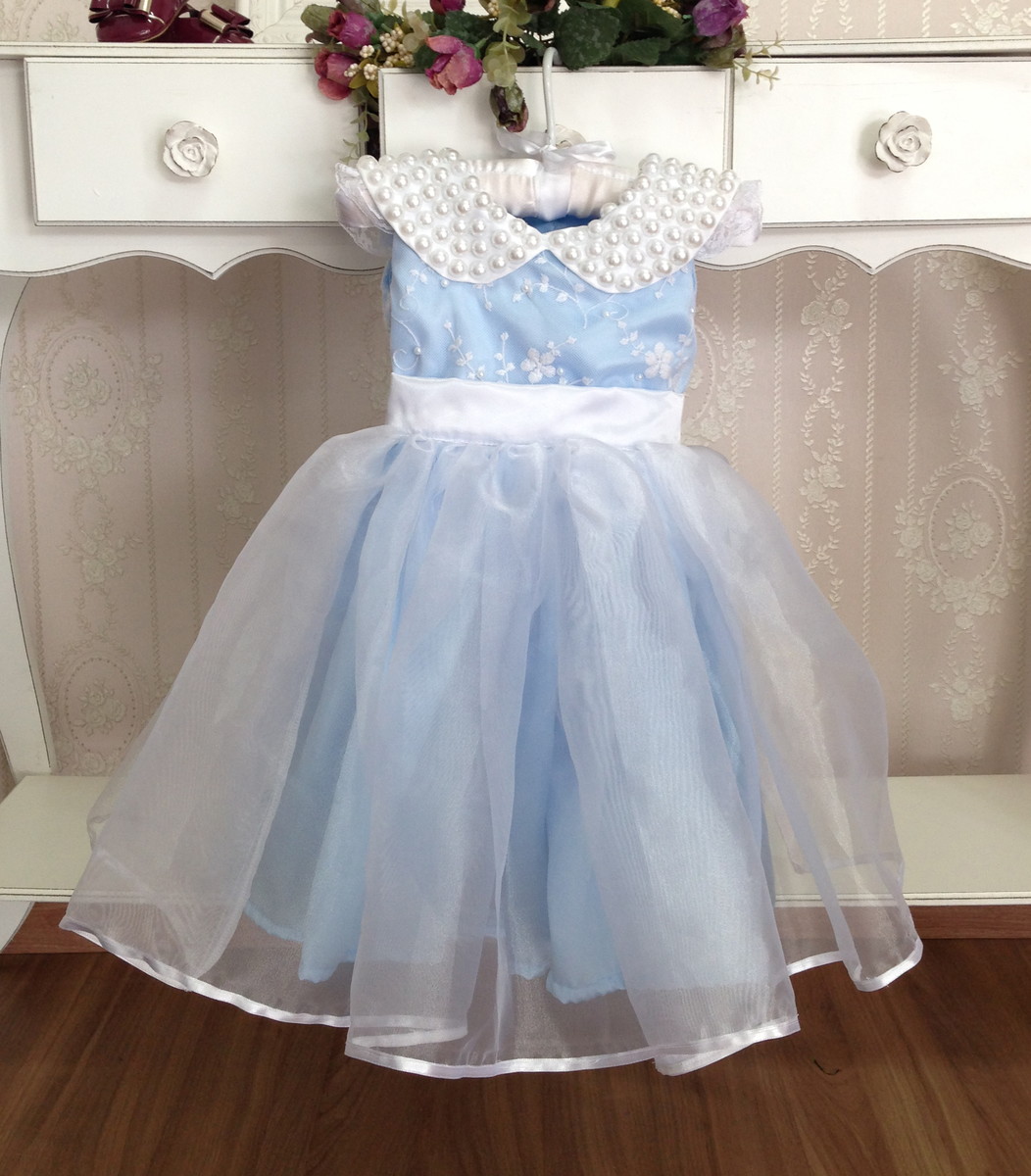 vestido de cetim com renda infantil