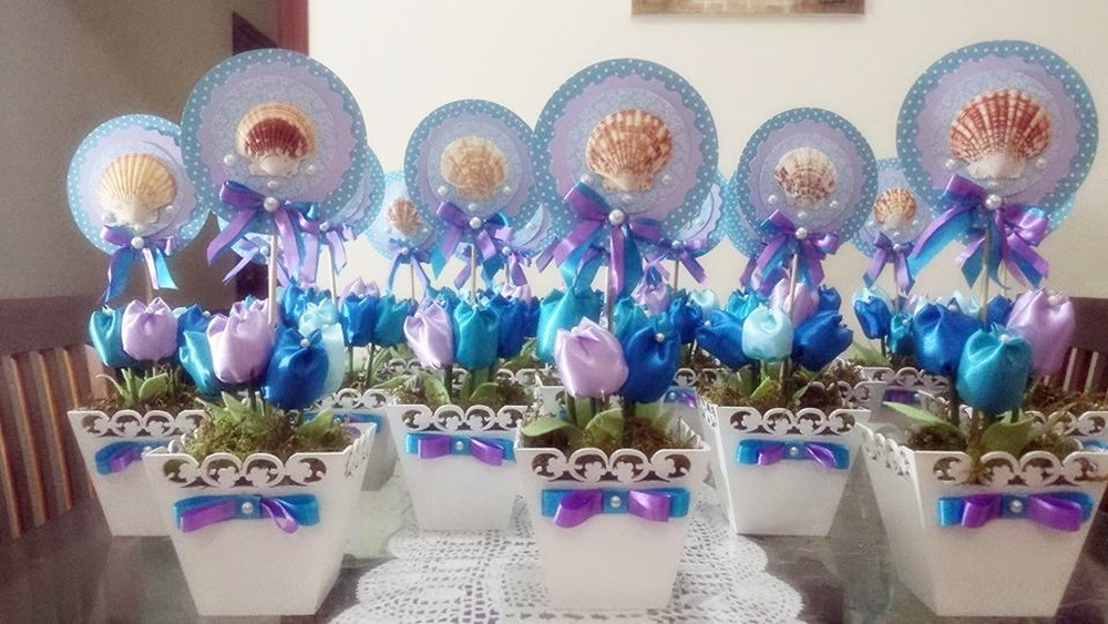 Cachepo Pequena Sereia no Elo7 Mimos da M u00f4 Ateli u00ea de Festas (655269) -> Enfeites De Mesa Tema Sereia Cachepo Pequena Sereia no Elo7 Mimos da M u00f4 Ateli u00ea de Festas (655269) -> Enfeites De Mesa Tema Sereia