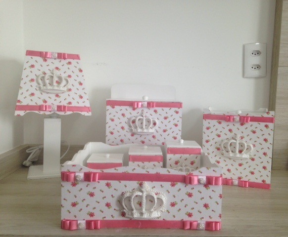Kit higiene bebê mdf decorado princesa Maison Nascimento Elo7 -> Kit Banheiro Mdf Decorado Kit higiene bebê mdf decorado princesa Maison Nascimento Elo7 -> Kit Banheiro Mdf Decorado