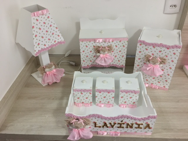 Kit higiene bebê mdf decorado boneca Maison Nascimento Elo7 -> Kit Banheiro Mdf Decorado Kit higiene bebê mdf decorado boneca Maison Nascimento Elo7 -> Kit Banheiro Mdf Decorado