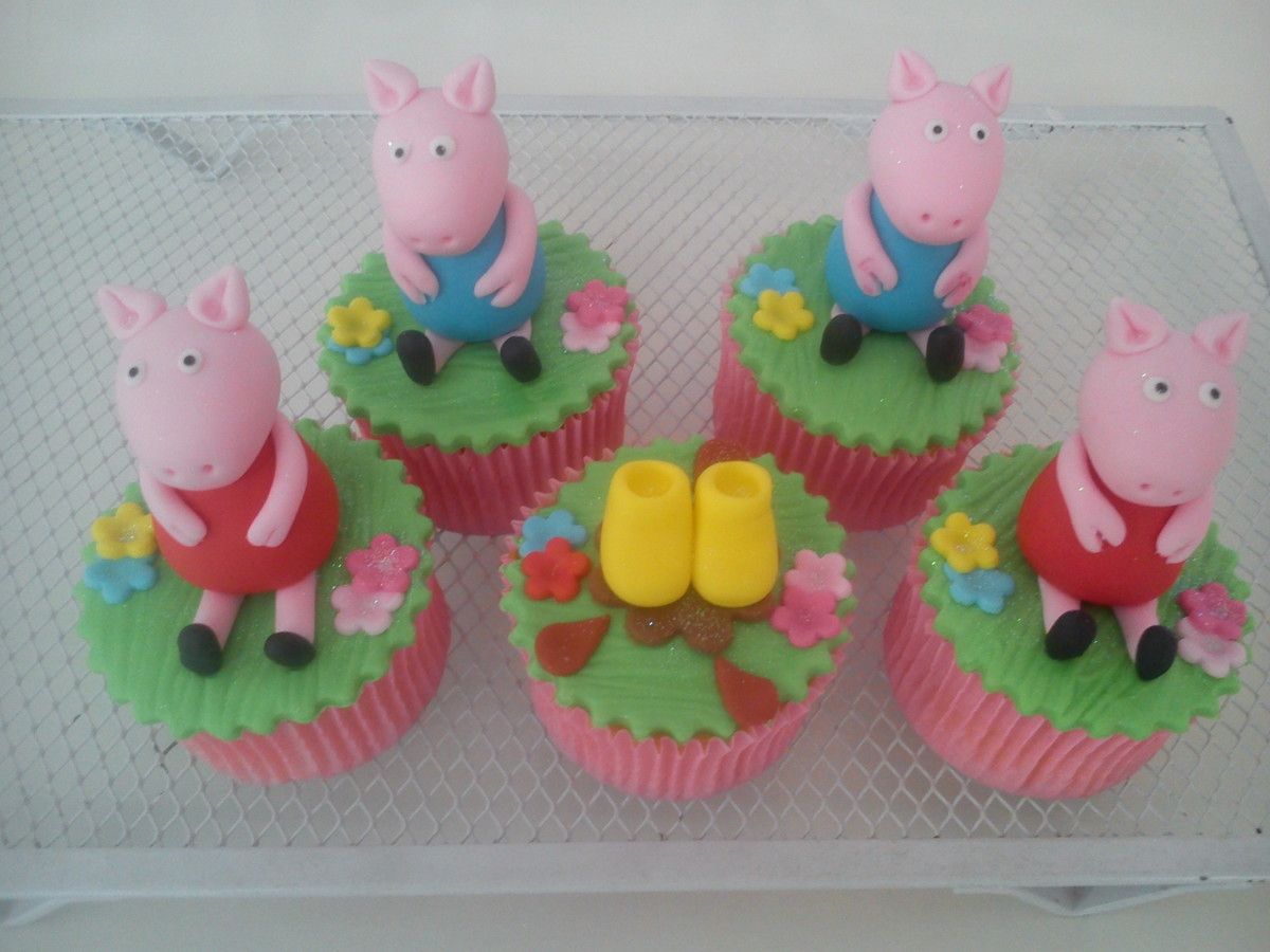 Cupcake "Peppa Pig" no Elo7 Chocolate Sandra (C386C3)