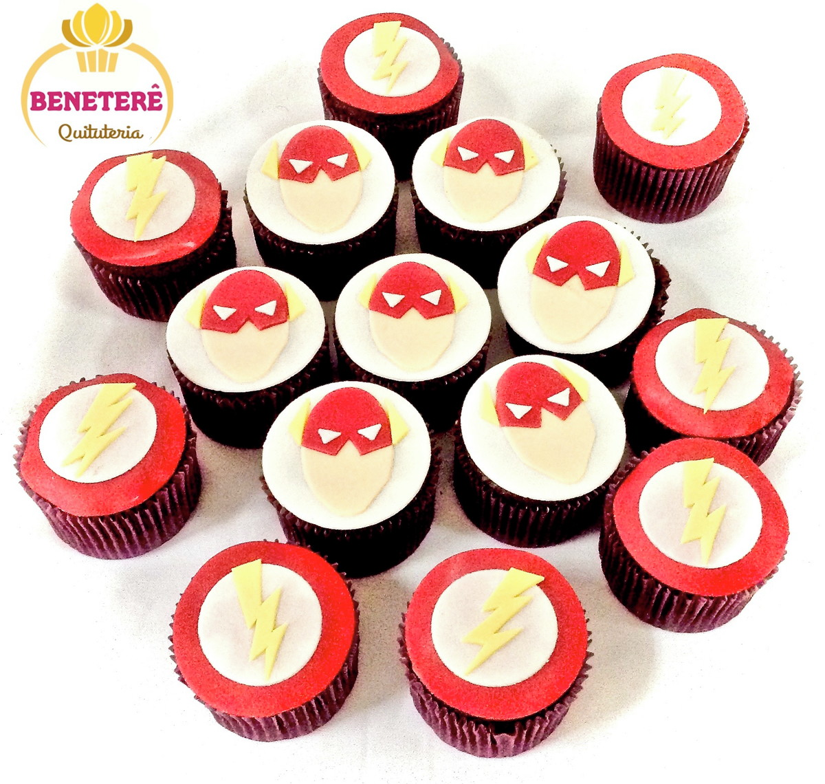 Aplique em Pasta Americana p/ Cupcake Flash no Elo7 Kari Candy (CF97D9)