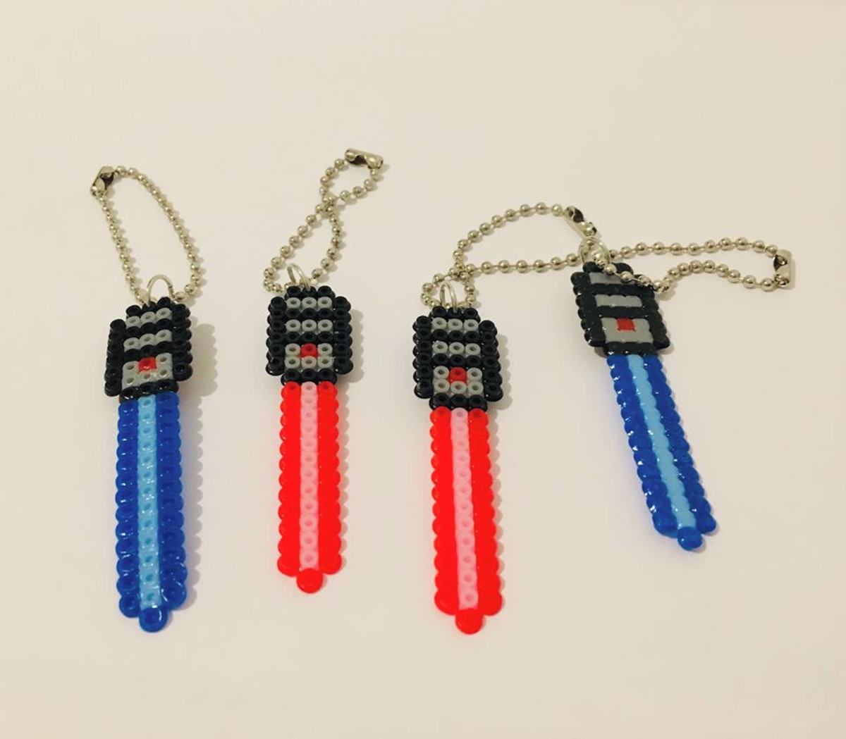chaveiro pixel beads sabre