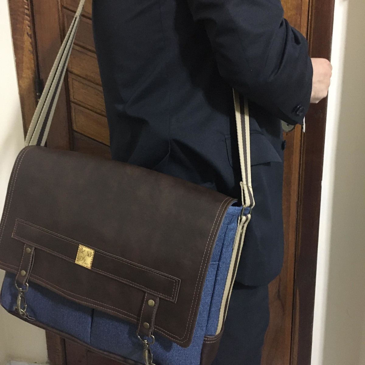 Bolsa Tiracolo Transversal Carteiro Masculina Couro