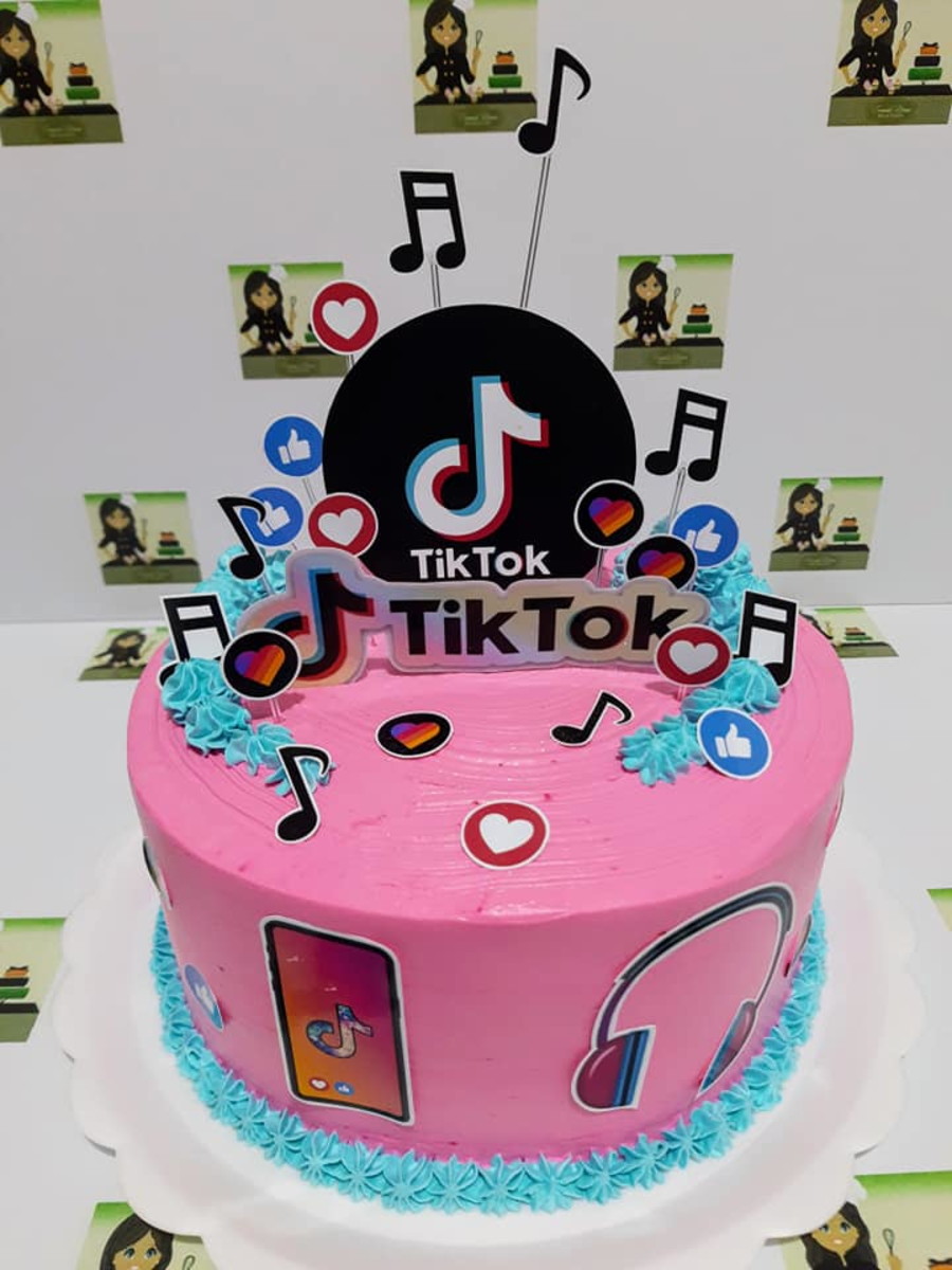 bolo de aniversario feminino 2023｜TikTok Search