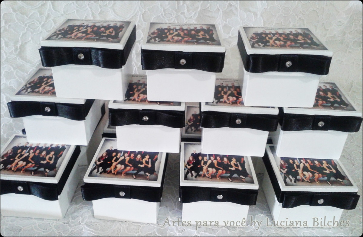 Caixa para lembrancinha Formatura no Elo7 Artes para voc u00ea By Luciana Bilches (41E2F6) Valmor Artesanato Joinville ~ Caixa para lembrancinha Formatura no Elo7 Artes para voc u00ea By Luciana Bilches (41E2F6)