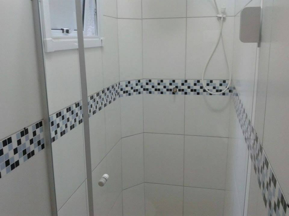Nata de uma potência de homens em uma farmácia