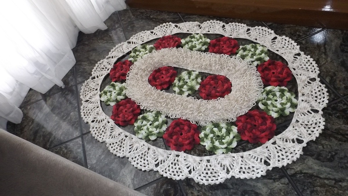 Tapete em croch u00ea flores de jardim Artesanatos em Geral Vanda Elo7 Qual O Correto Artesanato Ou Artesanato ~ Tapete em croch u00ea flores de jardim Artesanatos em Geral Vanda Elo7