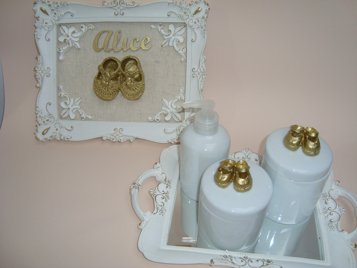 KIT HIGIENE DOURADO E PORTA DE MATERNIDA ATELIER VERA ACIOLI Elo7 KIT HIGIENE DOURADO E PORTA DE MATERNIDA ATELIER VERA ACIOLI Elo7