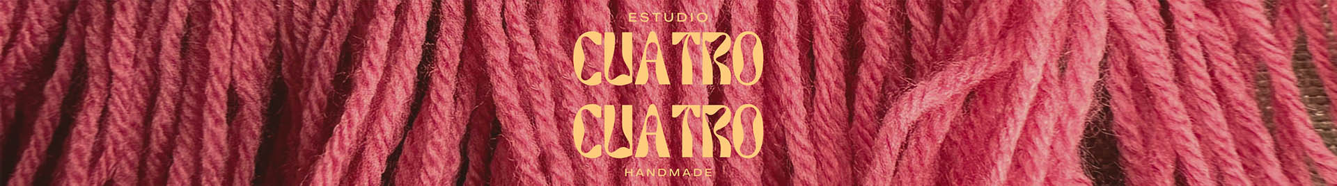 estúdio CUATRO CUATRO