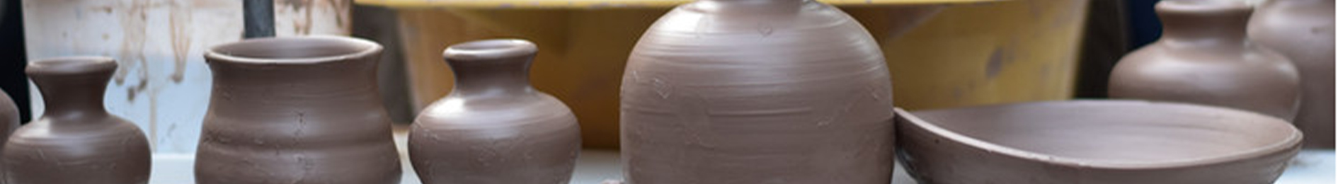 Ilha Cerâmica artesanal- Arte em cerâmica e madeira
