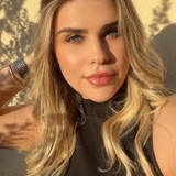 Vitoria Del' Arco Cervo