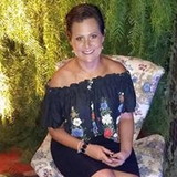 Renata Lujan dos Santos