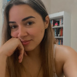 Thais Ferreira Barros