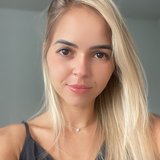 Camila Mendes da Silva