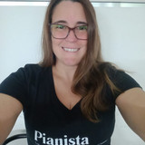 Patricia Riedel Martins Ribeiro
