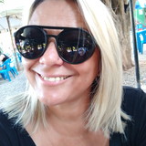 DANIELLE VERSIANI CASTRO