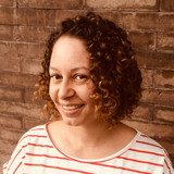 camilepassareli@hotmail.com