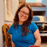 Patrícia Zelleroff Caires de Souza