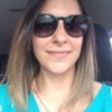 Letícia Menegon Mello