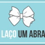 Um laço Um abraço
