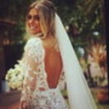 Elas Vestem / Noivas