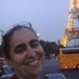 Adriana Pires de Arezzo